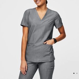 Figs Casma Three Pocket Scrub Top